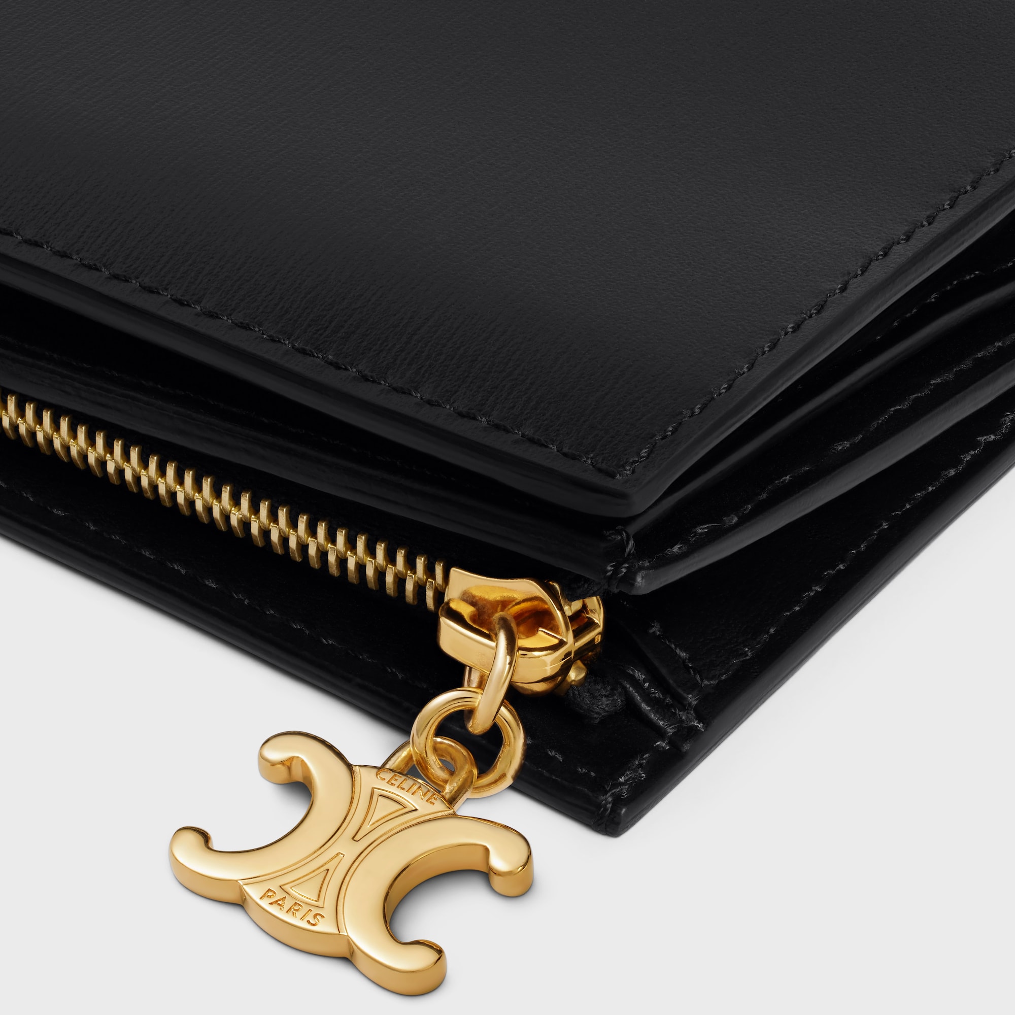 COMPACT WALLET TRIOMPHE CHARMS IN SHINY CALFSKIN BLACK - Image 5